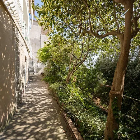 Casa Vittorina - De Vivo Realty *