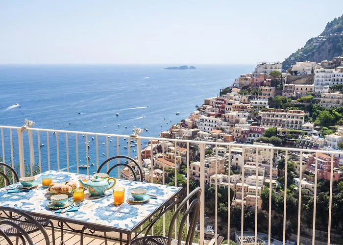 Casa Vittorina - De Vivo Realty *